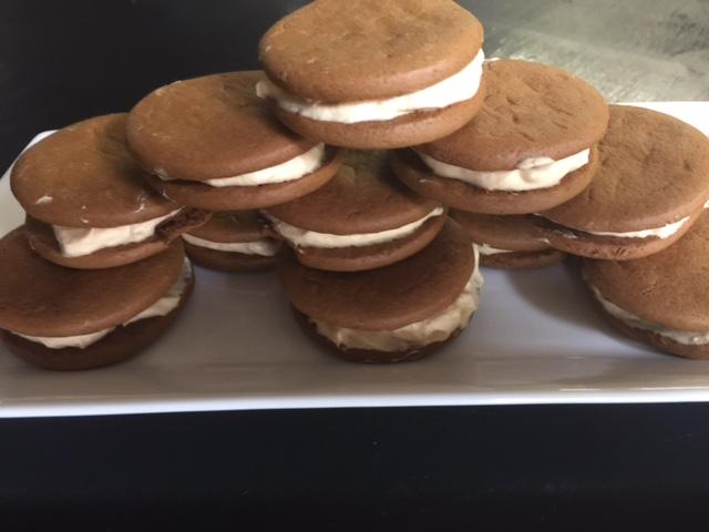 Mini Pumpkin Mousse Ice Box Cakes | Rich's Canada