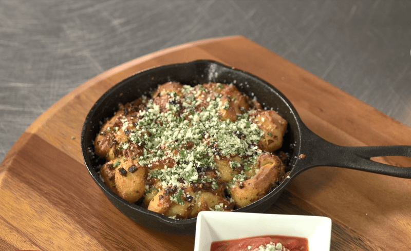 Pepperoni & Cheese Shareable Skillet | Rich's Canada