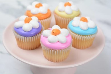 vintage cupcakes