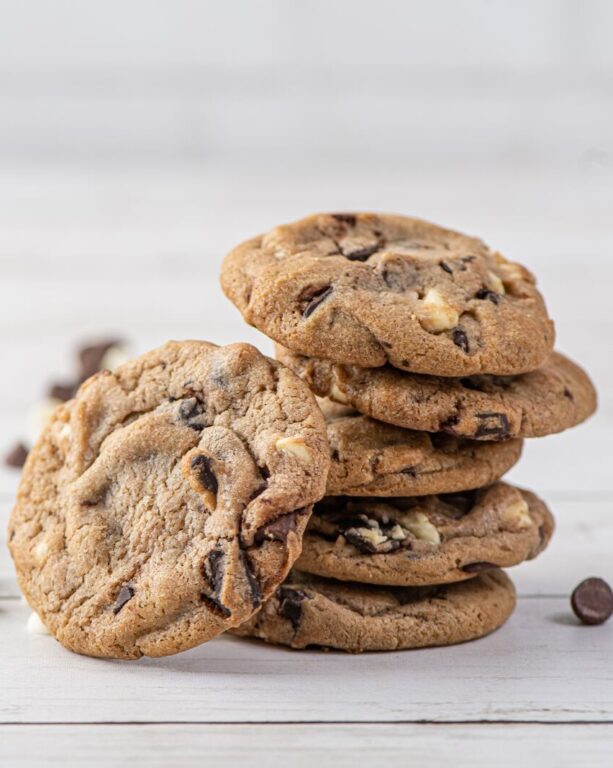chocolate chip cookies